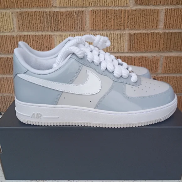 Nike Air Force 1 '07 LV8 Shoes Wolf Gray White Vast Gray Men's Size 10 - Picture 3 of 7